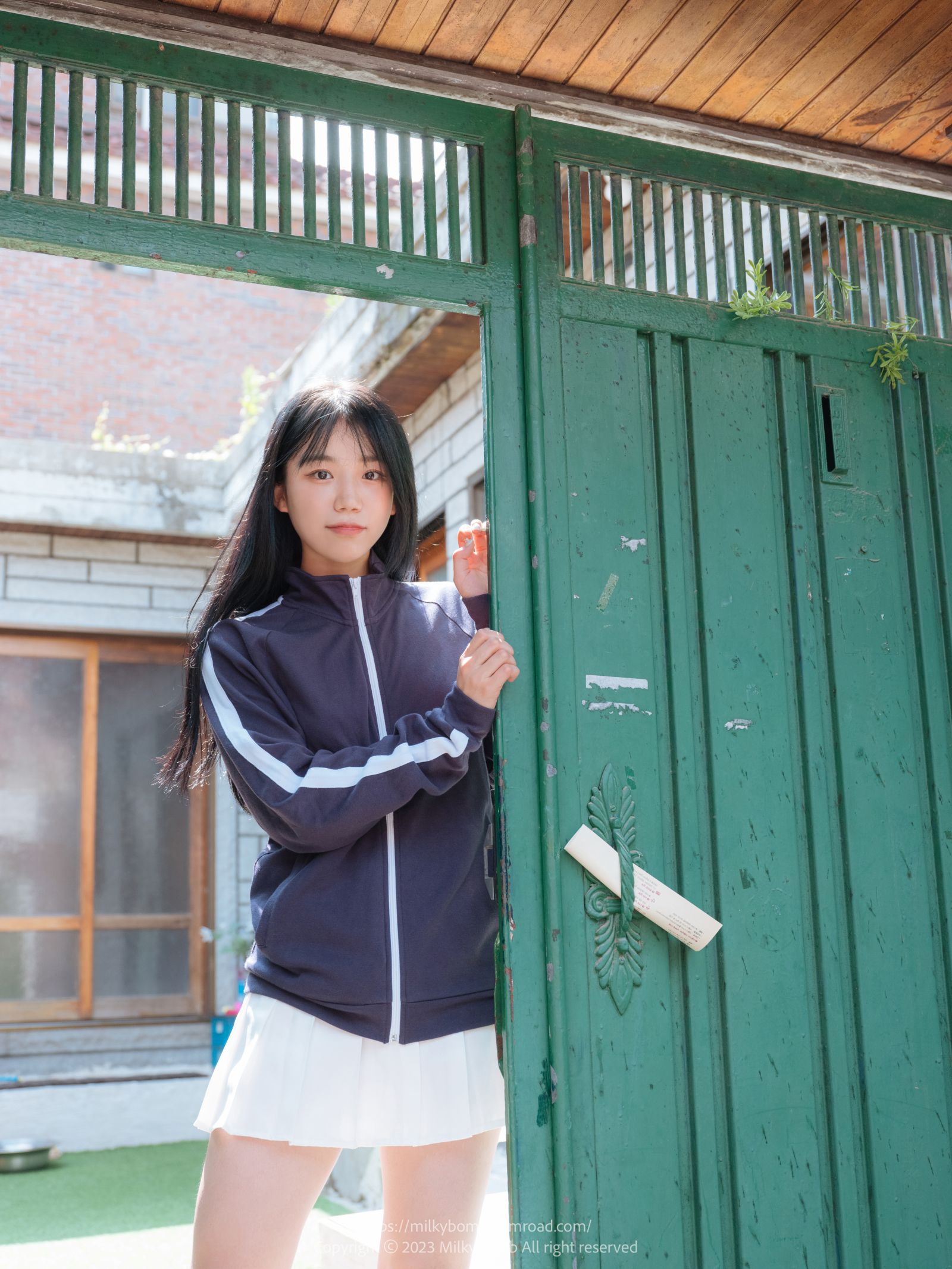 图片[3]-MilkyBomb Yui Tracksuit-COS世界