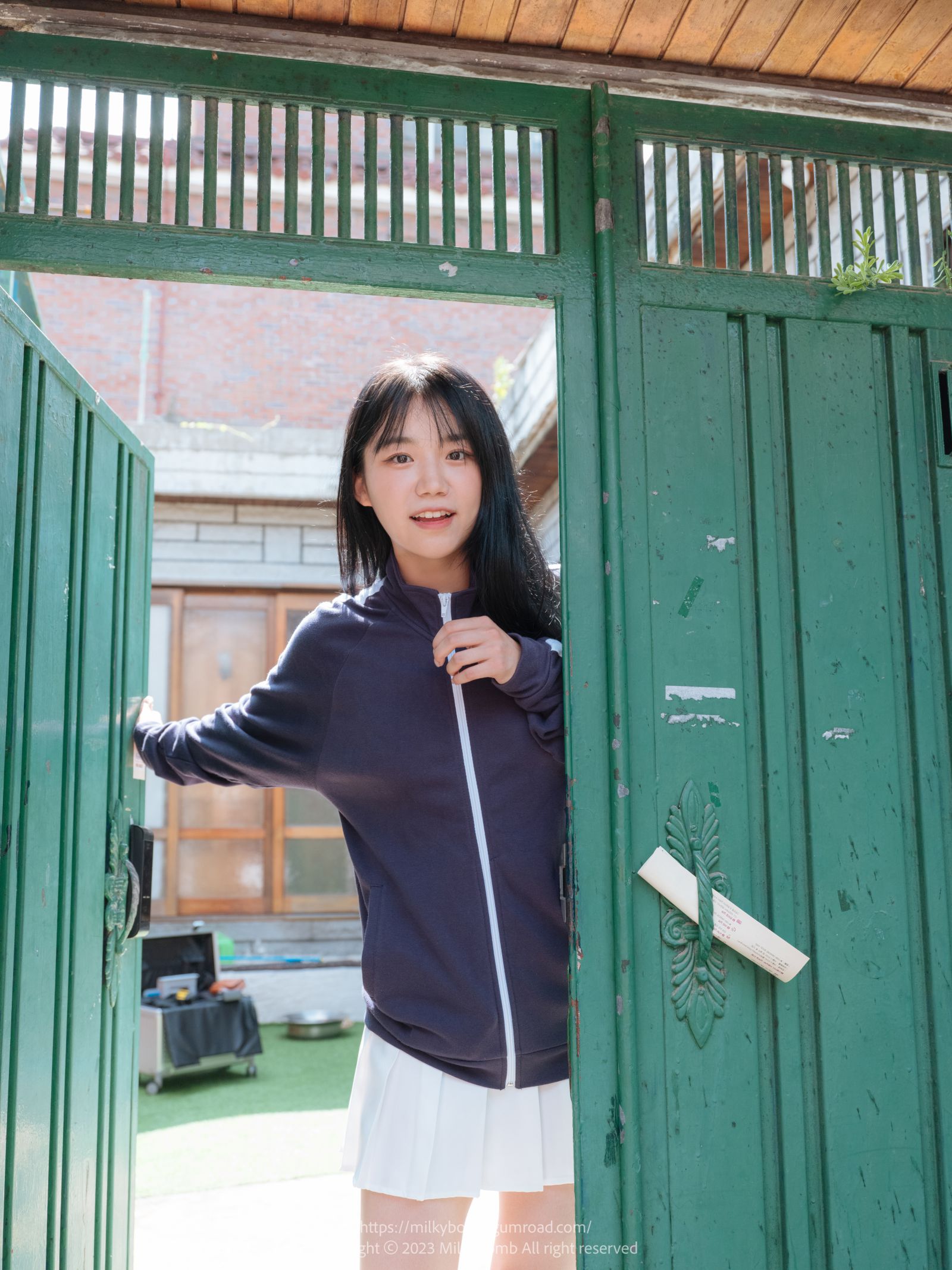 图片[4]-MilkyBomb Yui Tracksuit-COS世界