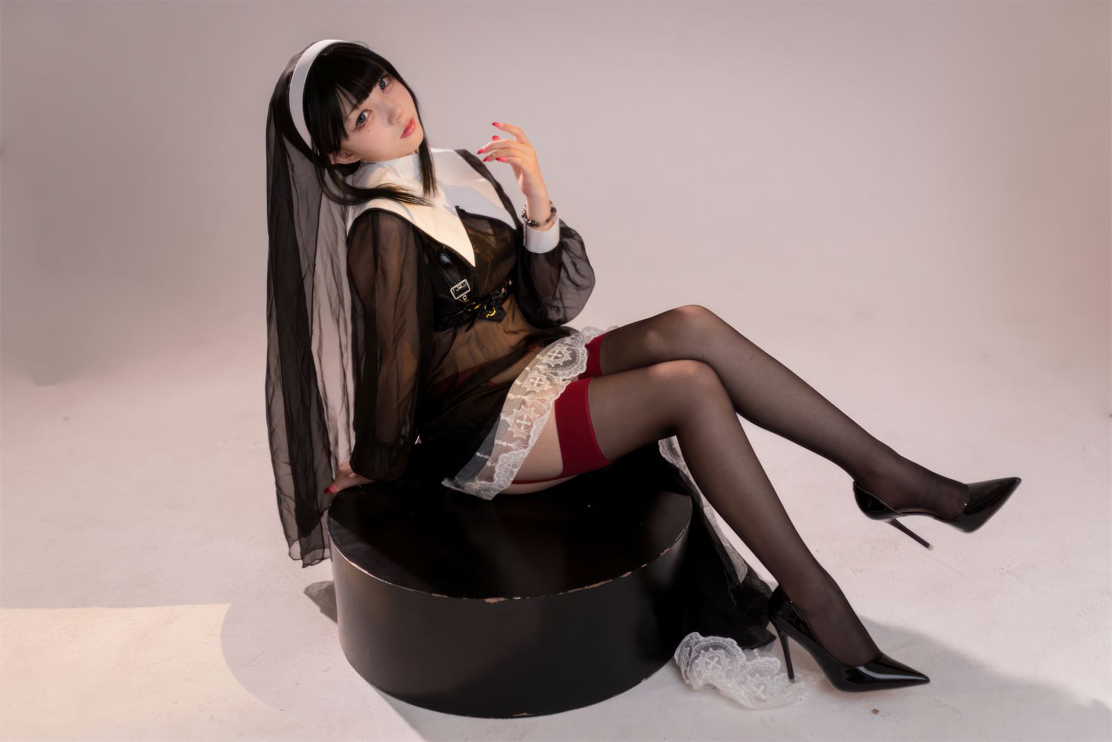 图片[4]-修女的忏悔室-COS世界