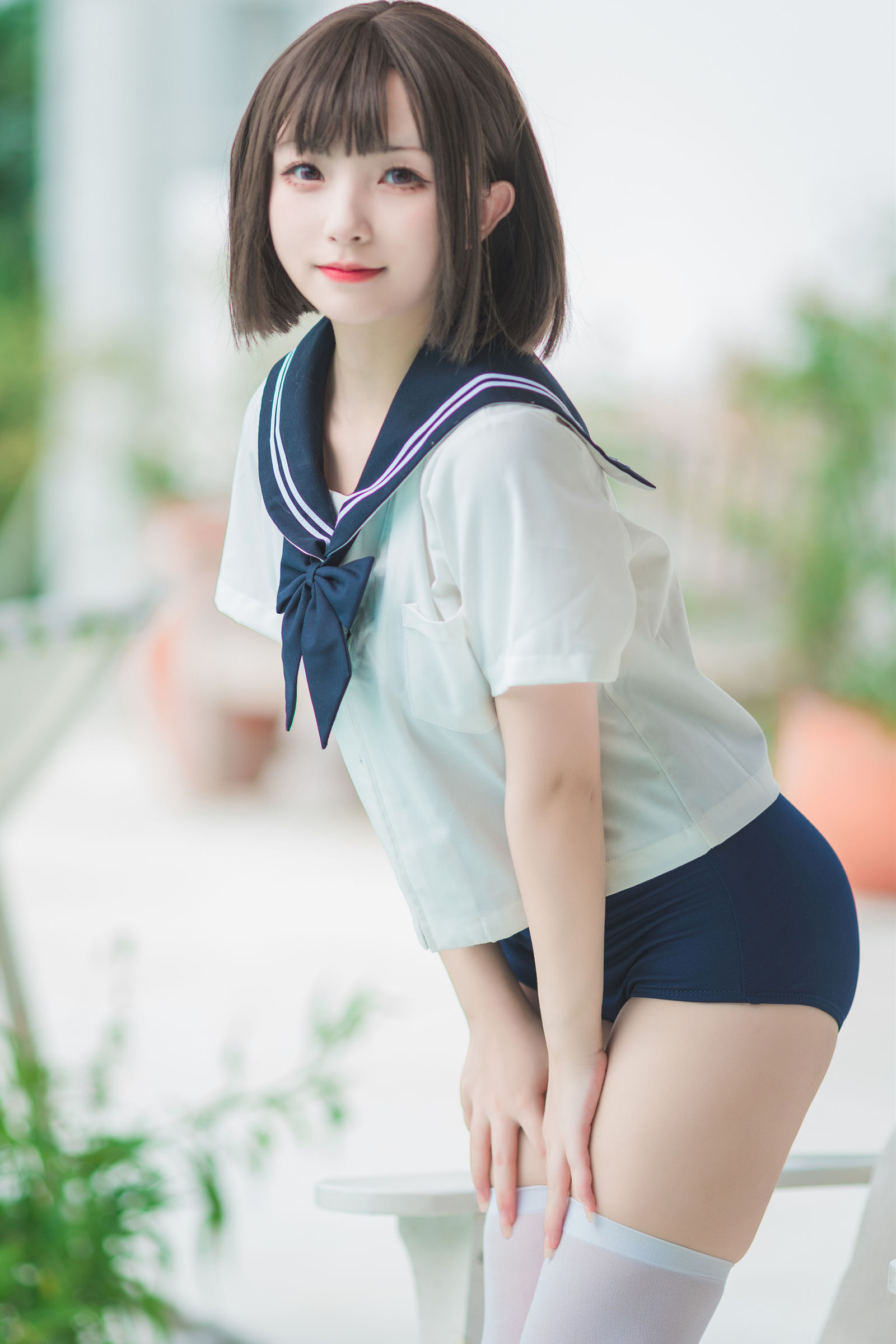 花铃 泳池边-COS世界