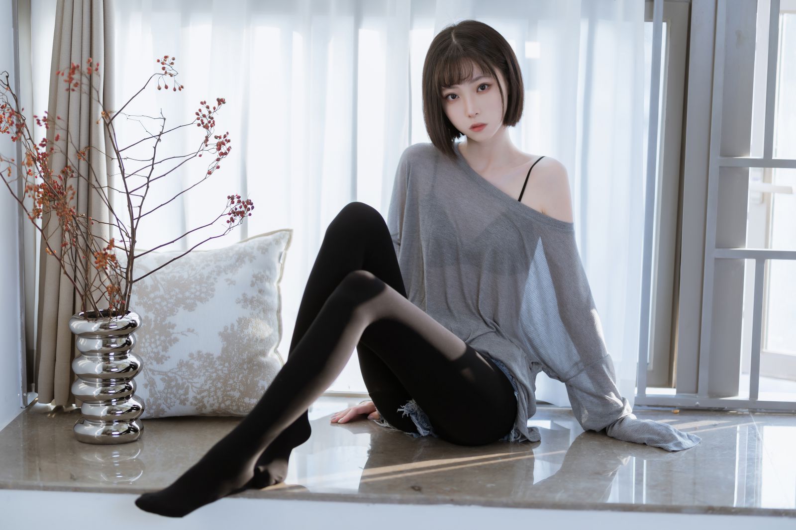 图片[2]-许岚 半透毛衣-COS世界