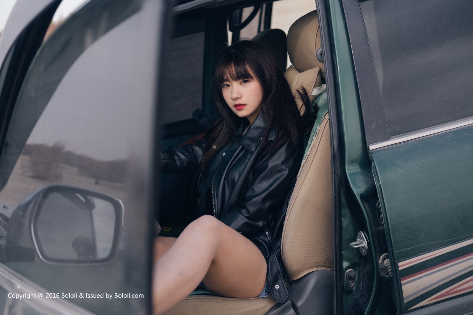 图片[2]-周闻 球球沙漠机车女-COS世界