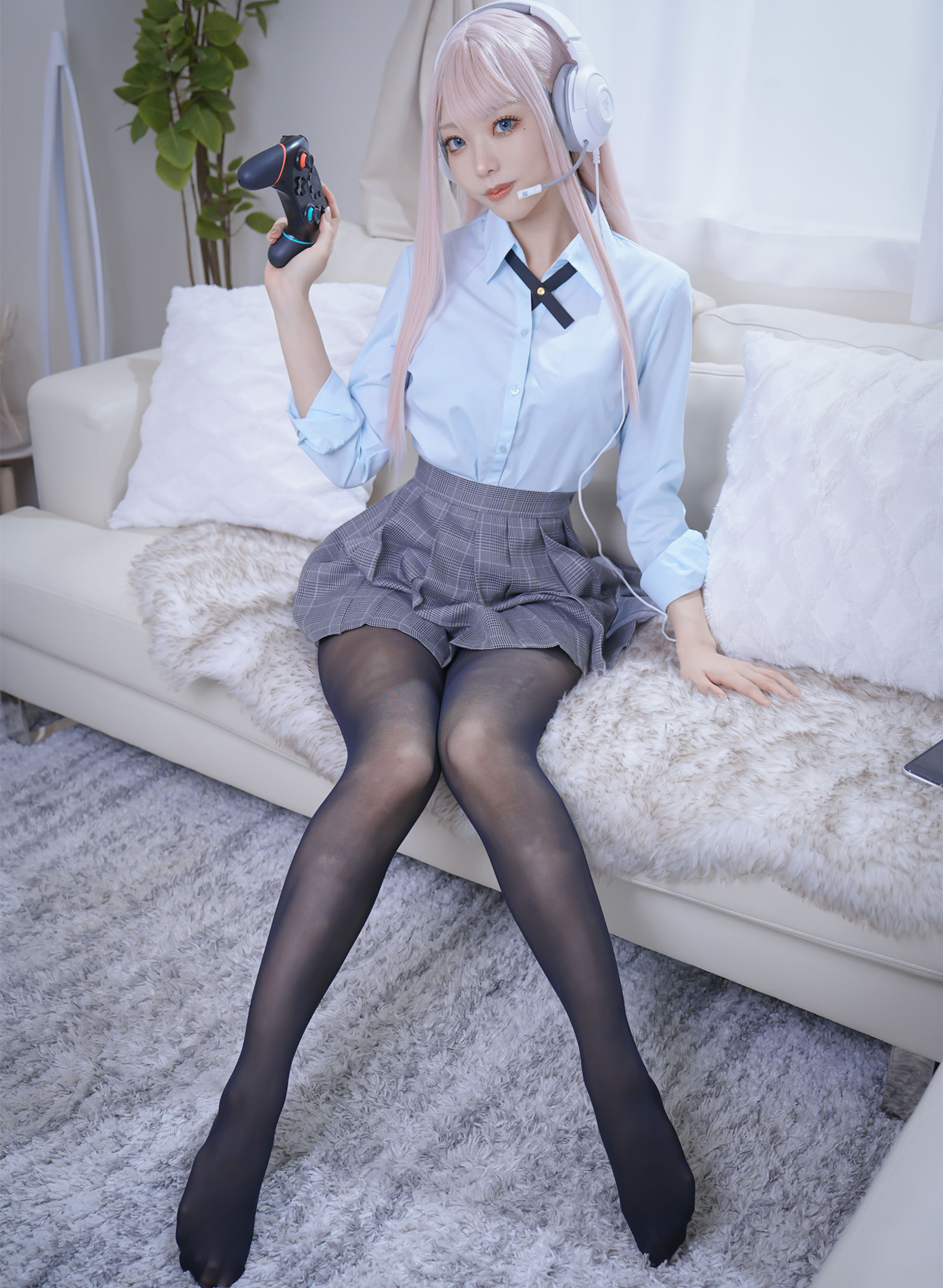 絶対領域 Zettai Ryoiki Kuro-COS世界
