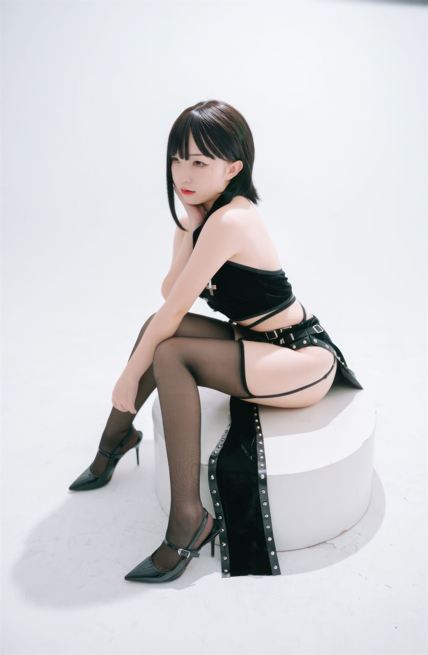 图片[2]-花铃 吊带袜修女-COS世界