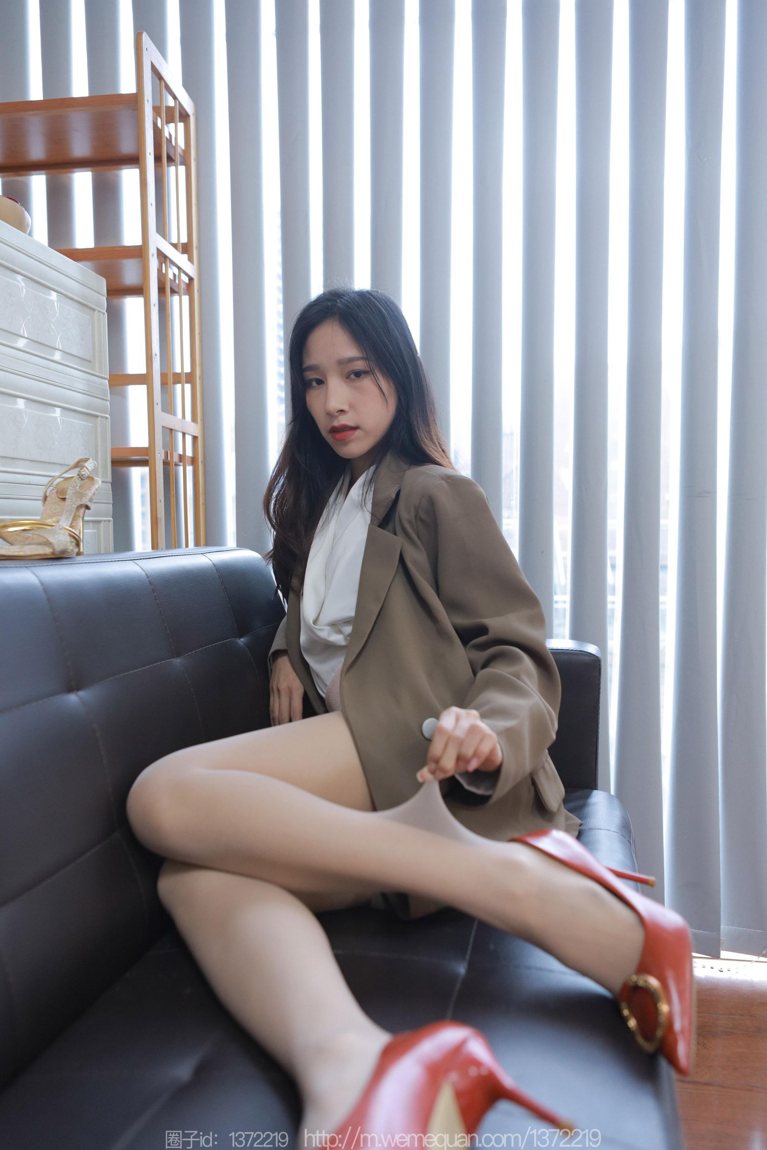 图片[26]-异思趣向 橘色高跟肉丝-COS世界