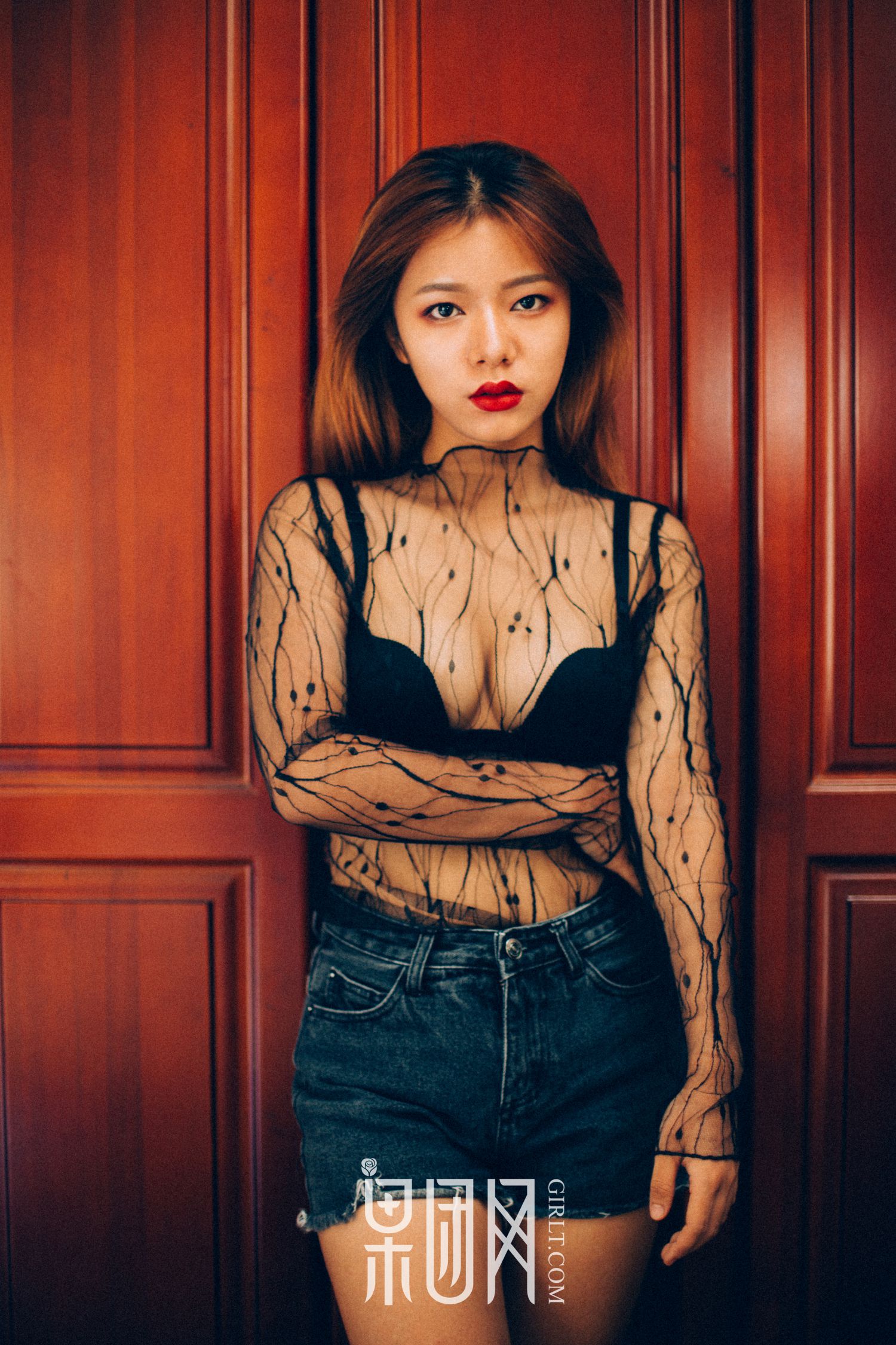 图片[2]-性感少女酥胸翘臀黑丝撩人-COS世界